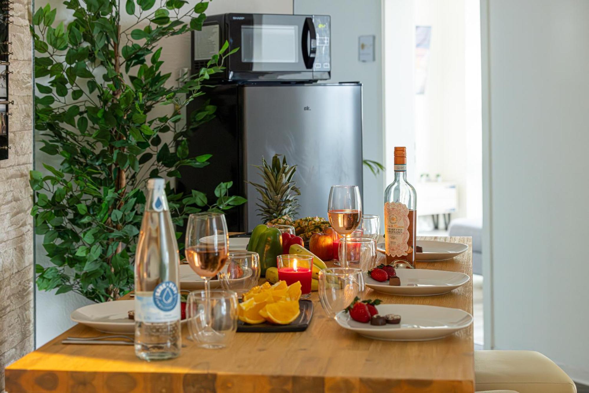 Luxus City Apartment Sauna Balkon Kueche Zentral Rostock Ngoại thất bức ảnh